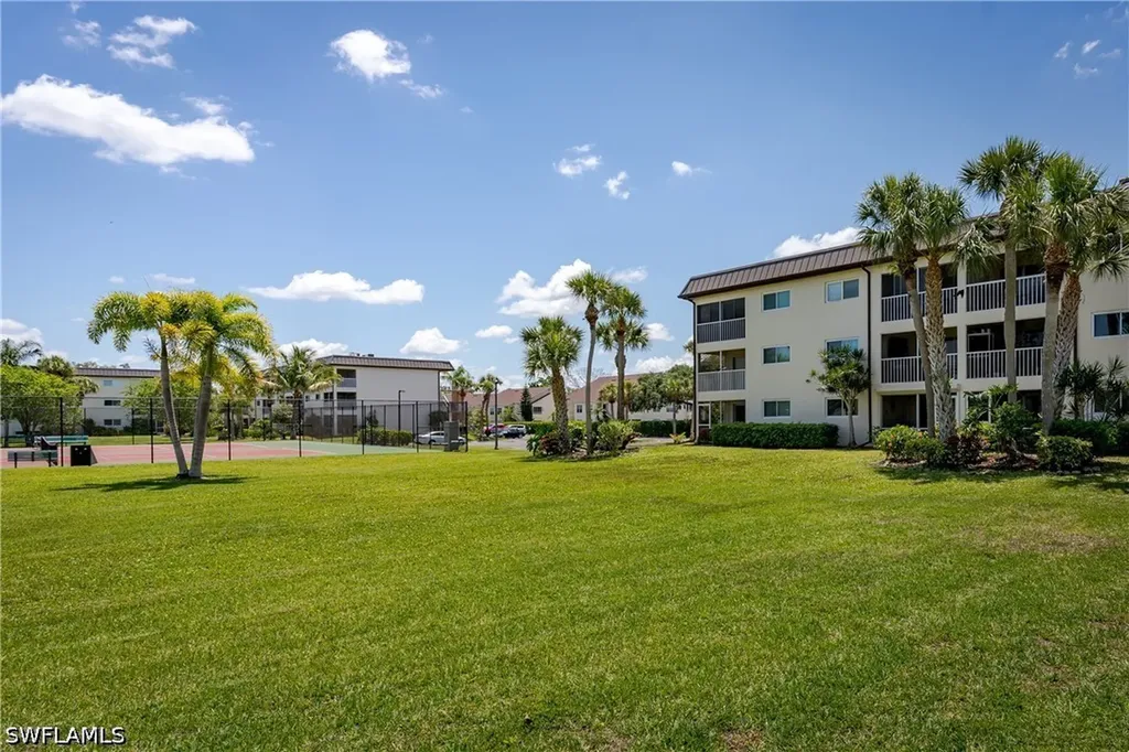 1008 Manatee Road Naples FL 34114