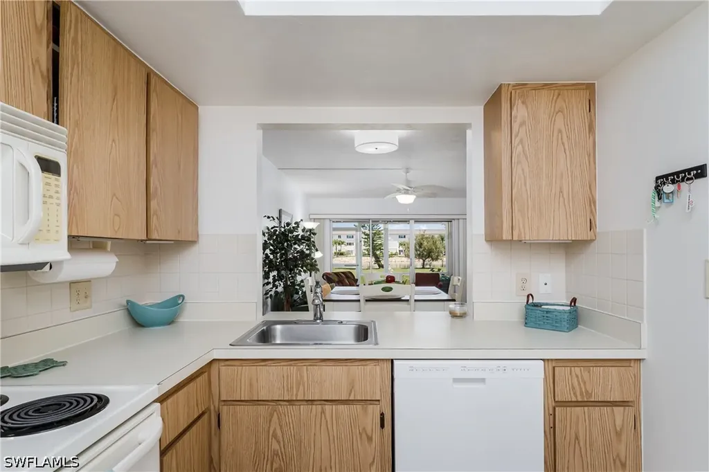 1008 Manatee Road Naples FL 34114