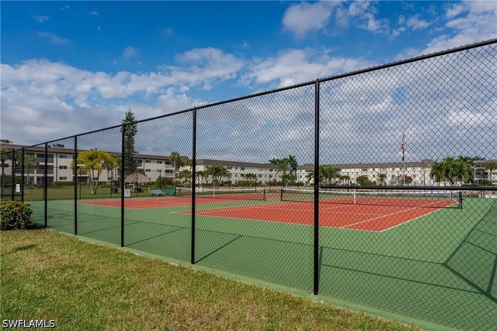 1008 Manatee Road Naples FL 34114
