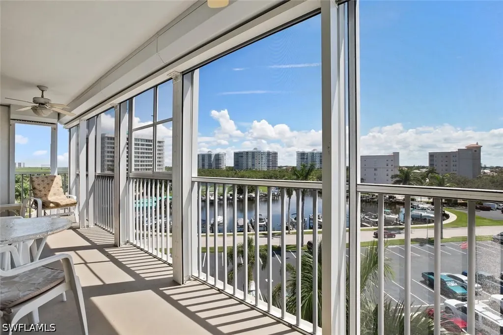 3 Bluebill Avenue Naples FL 34108-1743
