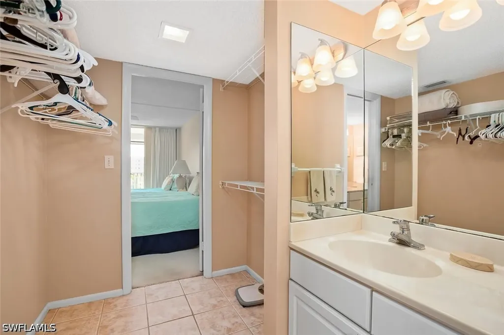 3 Bluebill Avenue Naples FL 34108-1743
