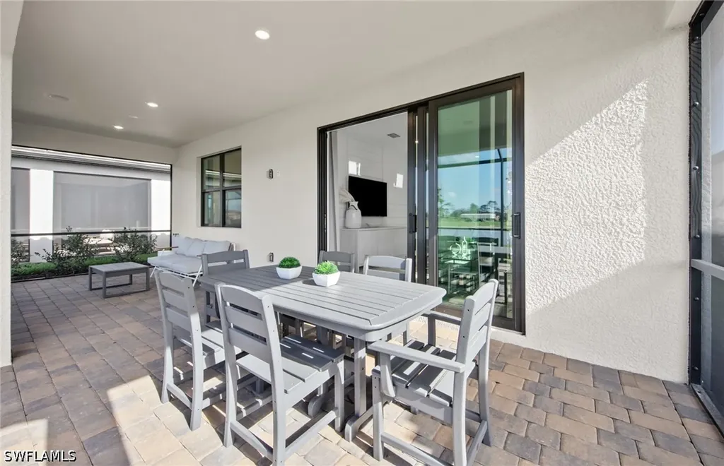 2114 Sequoia Court Naples FL 34120
