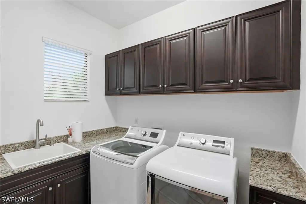 3328 Runaway Lane Naples FL 34114