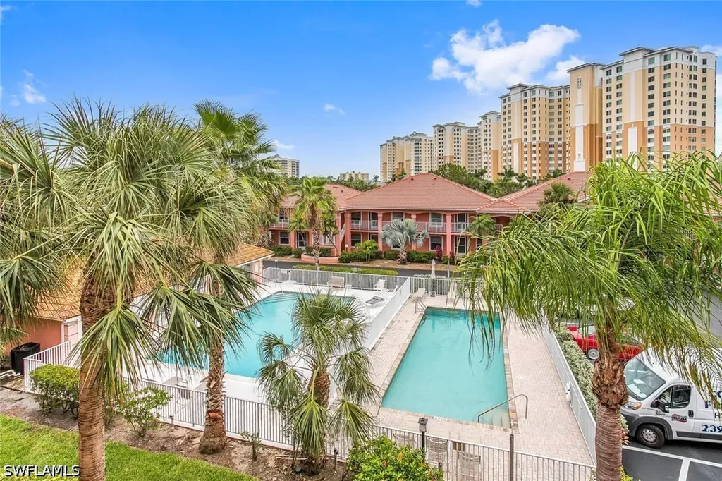 519 Roma Court Naples FL 34110
