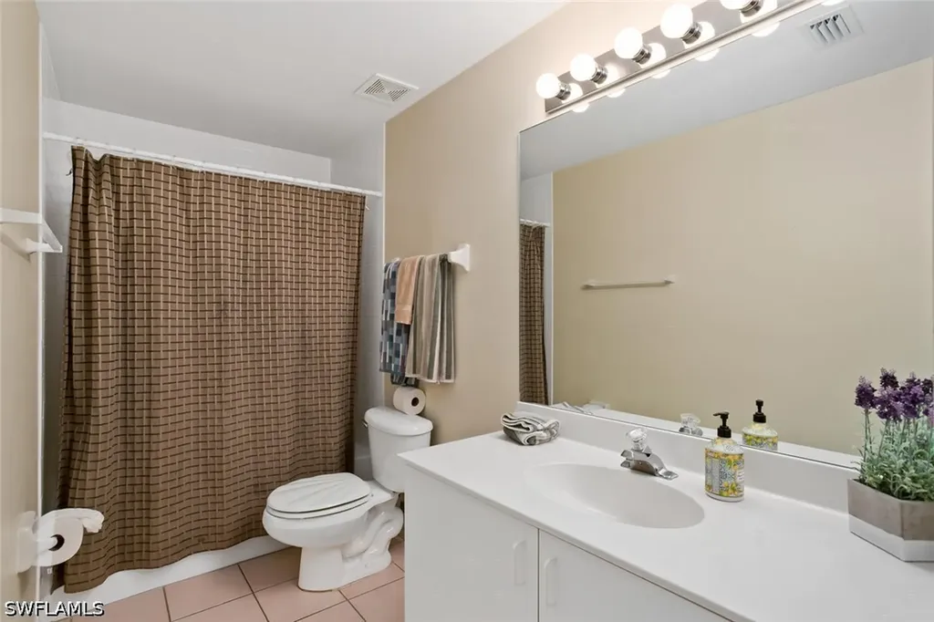 519 Roma Court Naples FL 34110