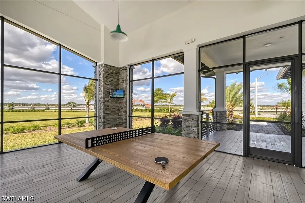 4679 Skysail Drive Naples FL 34120