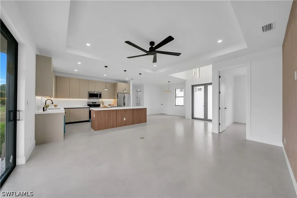 2606 40th Street SW Lehigh Acres FL 33976