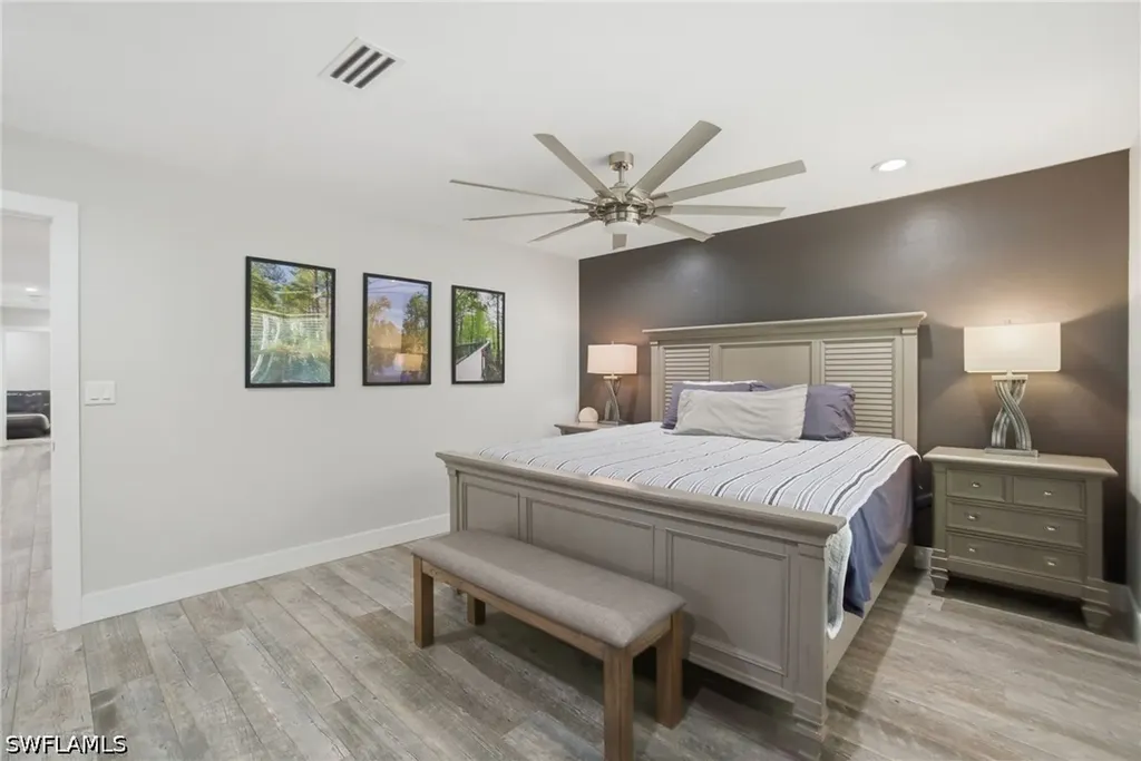 421 14th Avenue NW Naples FL 34120