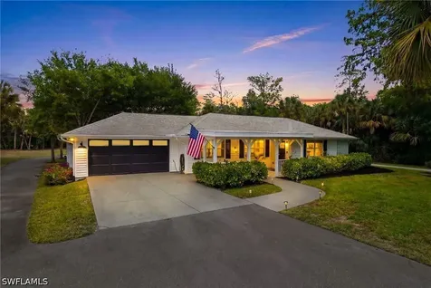 421 14TH Avenue NW Naples FL 34120