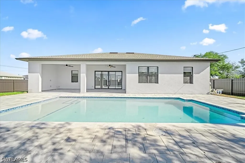 122 NE 11th Terrace Cape Coral FL 33909
