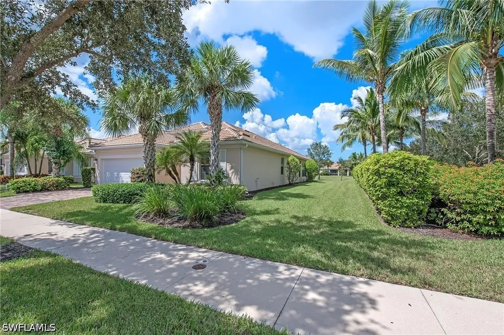 28000 Quiet Water Way Bonita Springs FL 34135