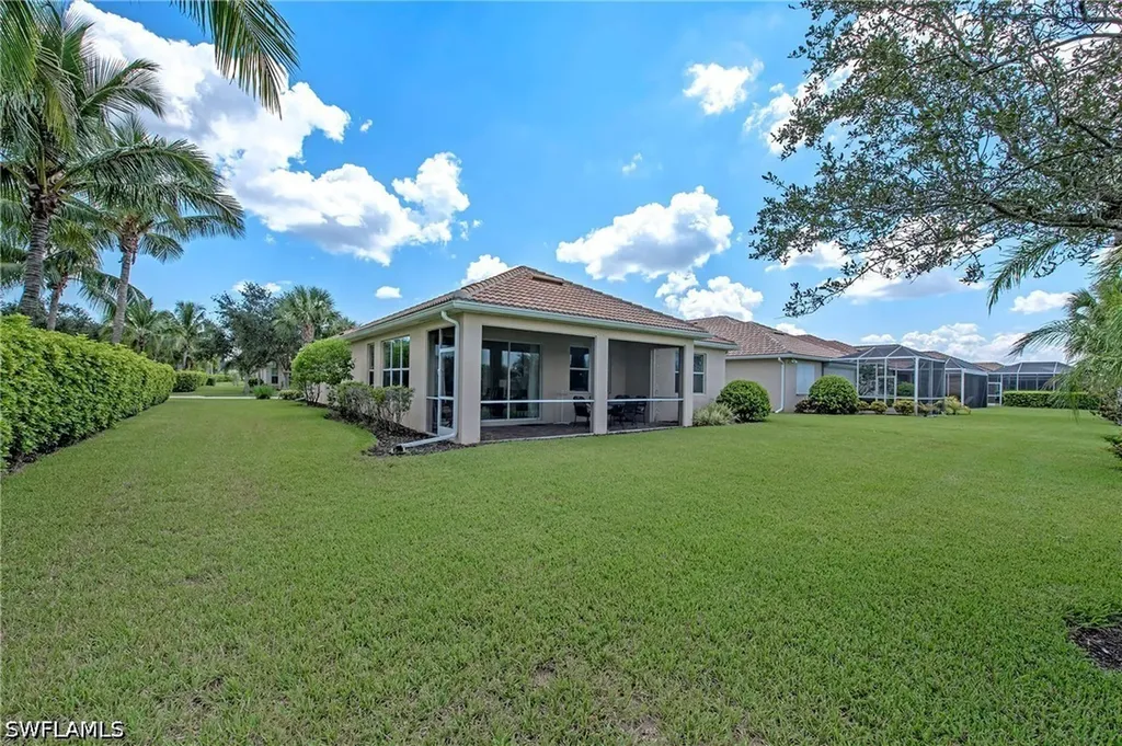 28000 Quiet Water Way Bonita Springs FL 34135
