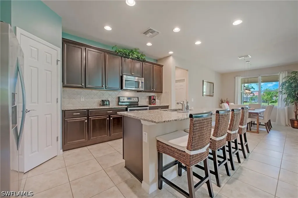 28000 Quiet Water Way Bonita Springs FL 34135
