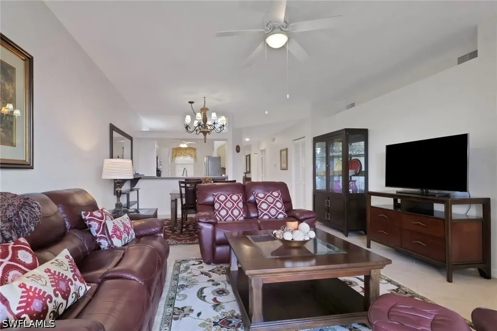 320 Robin Hood Circle Naples FL 34104