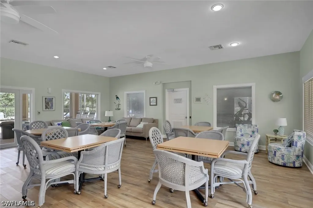 320 Robin Hood Circle Naples FL 34104
