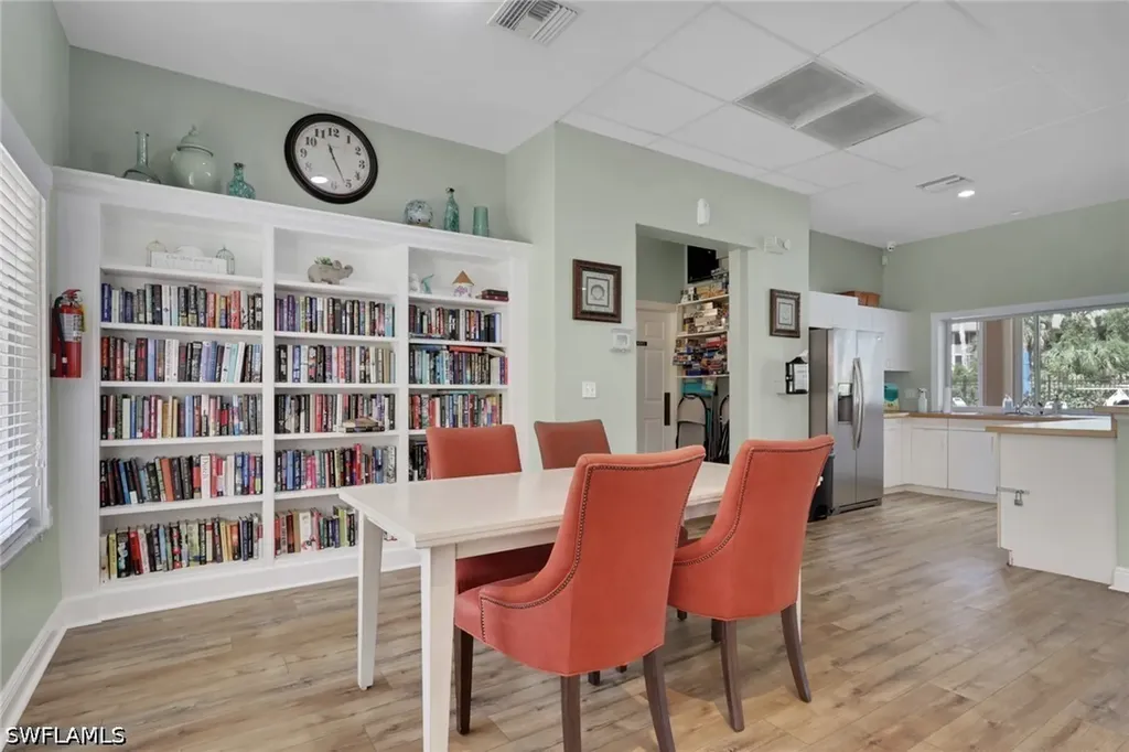 320 Robin Hood Circle Naples FL 34104