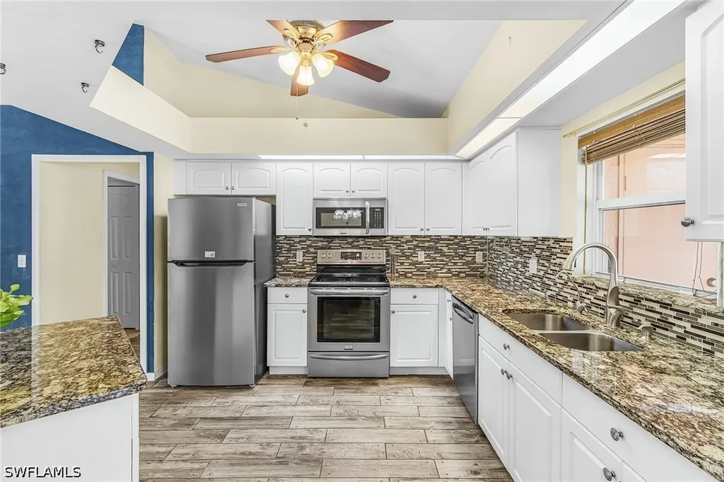 1215 SE 27th Street Cape Coral FL 33904