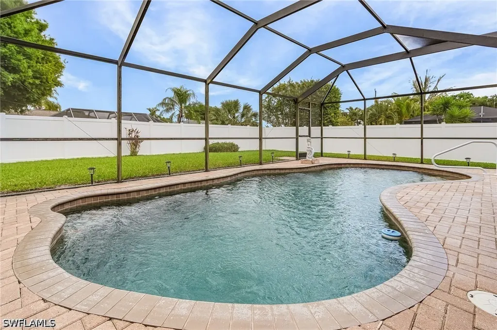 1215 SE 27th Street Cape Coral FL 33904