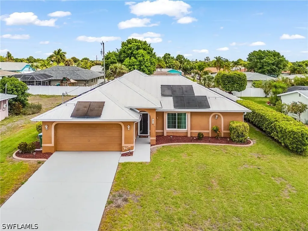 1215 SE 27th Street Cape Coral FL 33904