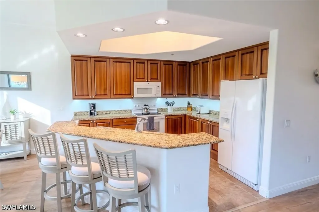 1045 Sandpiper Street Naples FL 34102