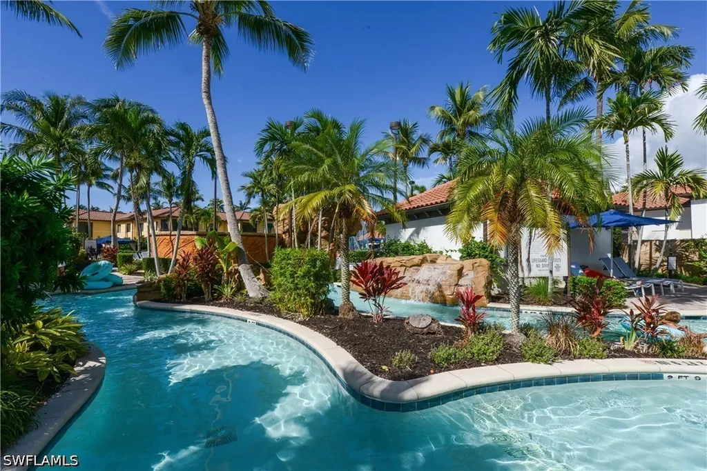 1045 Sandpiper Street Naples FL 34102