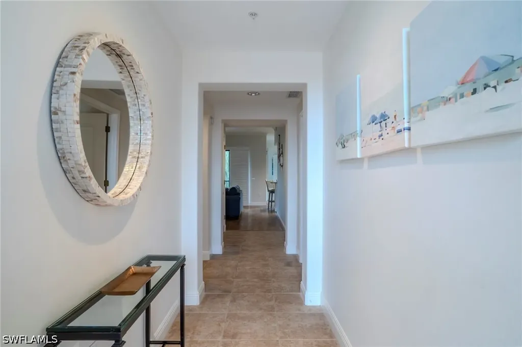 1045 Sandpiper Street Naples FL 34102