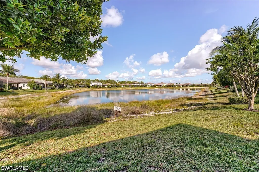 9335 Woodhurst Drive Naples FL 34120