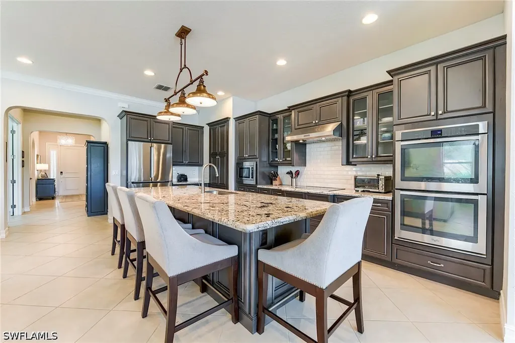 9335 Woodhurst Drive Naples FL 34120