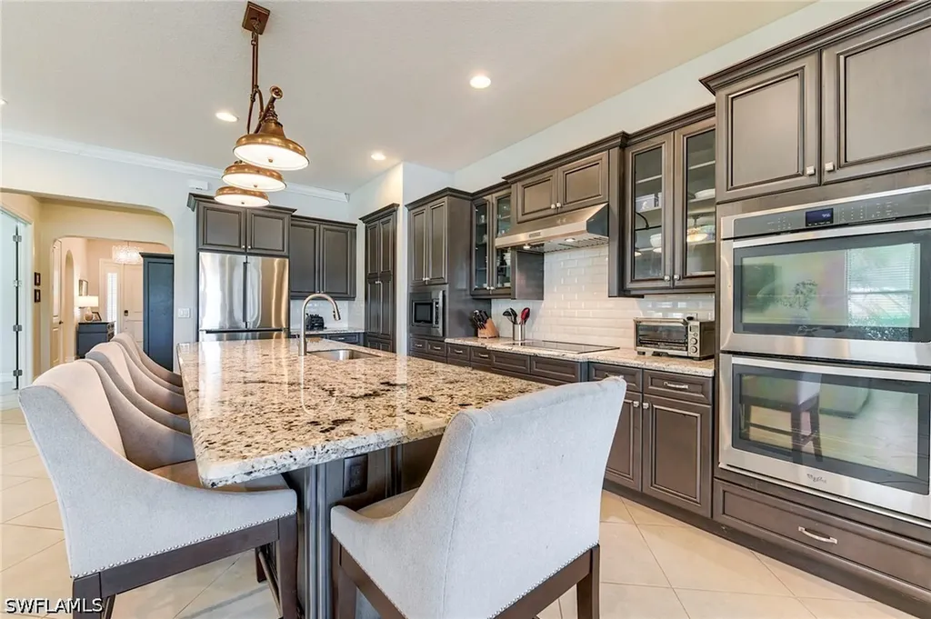9335 Woodhurst Drive Naples FL 34120