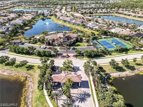 9335 Woodhurst Drive Naples FL 34120