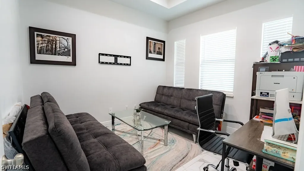 218 22nd Avenue NE Naples FL 34120
