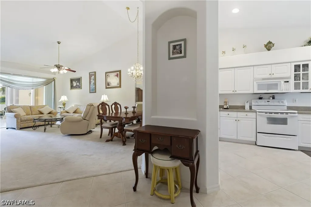 8024 Sivon Way Naples FL 34119
