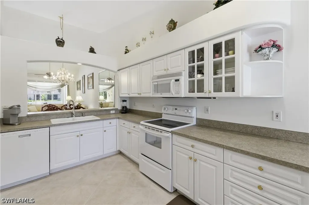 8024 Sivon Way Naples FL 34119