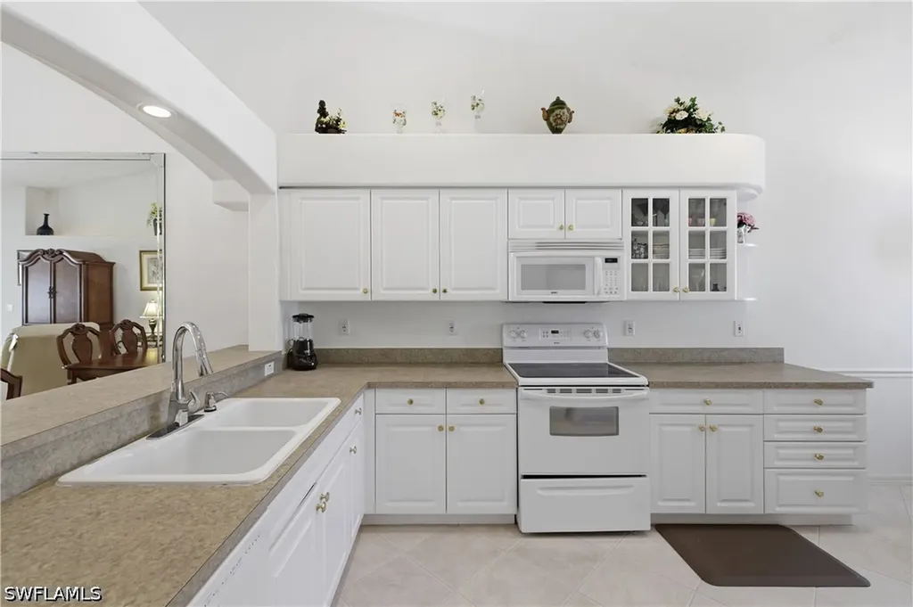8024 Sivon Way Naples FL 34119