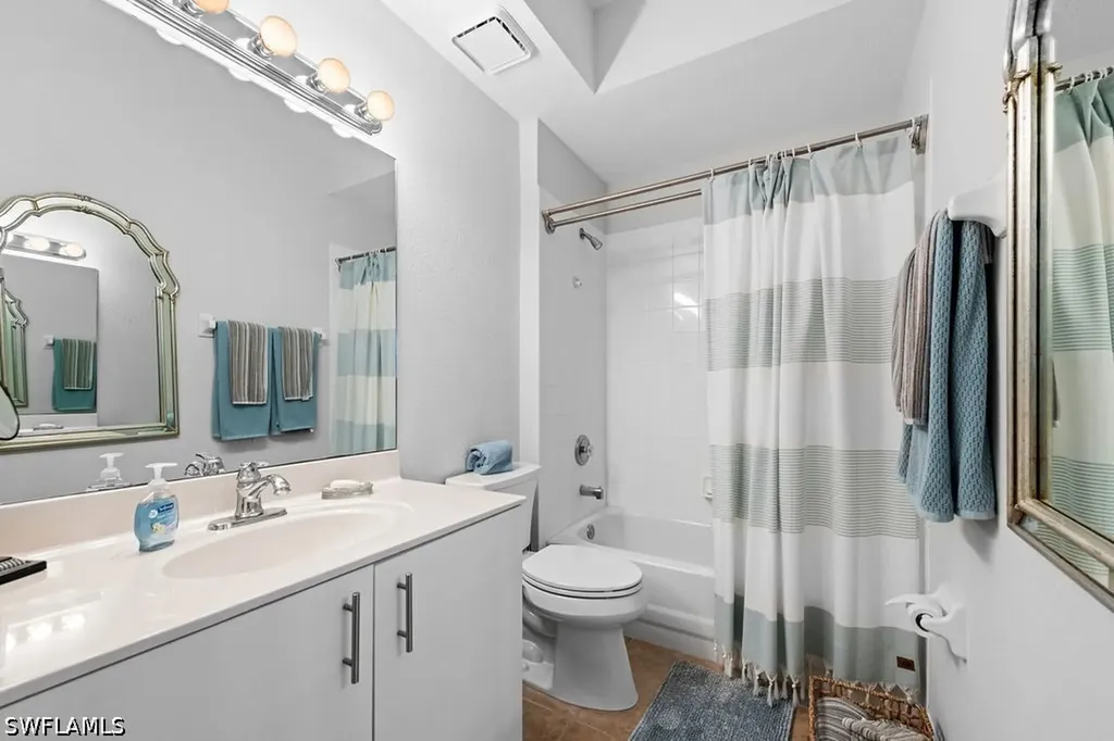 2295 Carrington Court Naples FL 34109