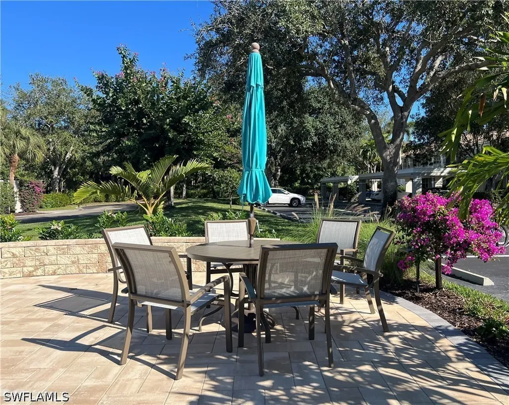 2295 Carrington Court Naples FL 34109