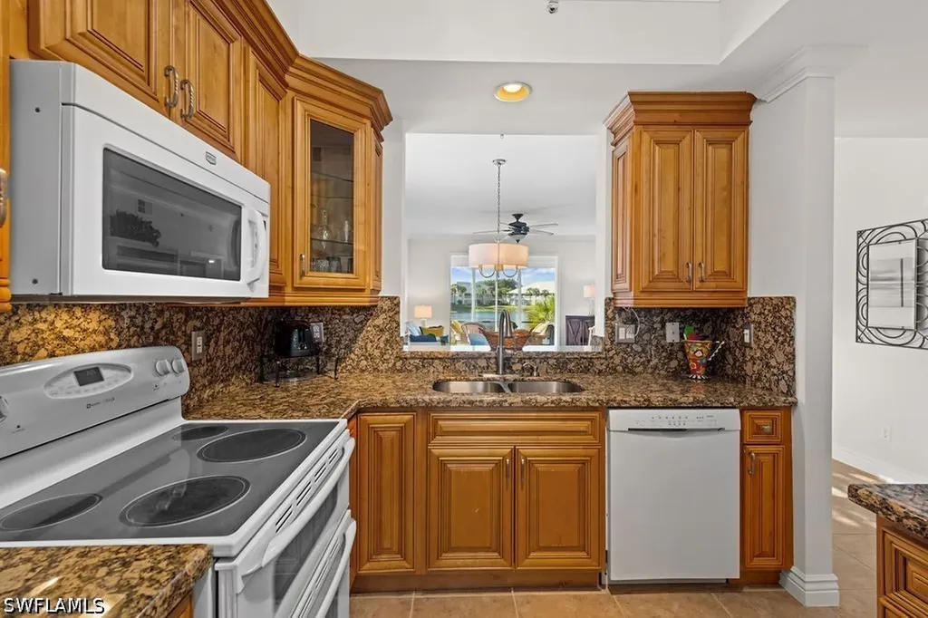 2295 Carrington Court Naples FL 34109