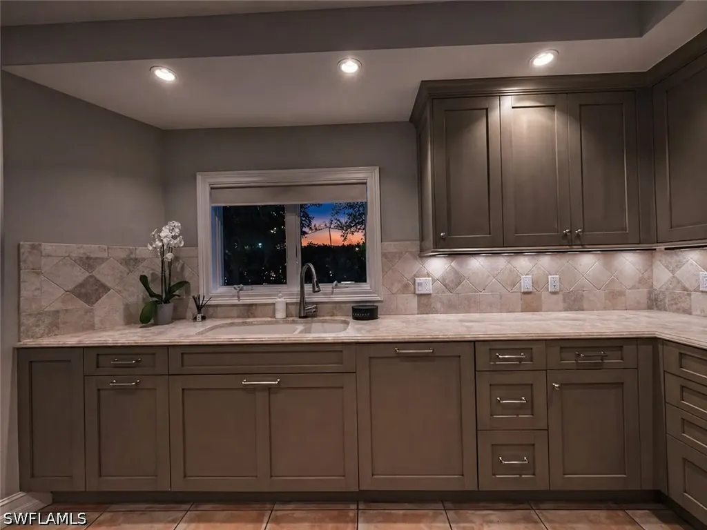 4083 Belair Lane Naples FL 34103
