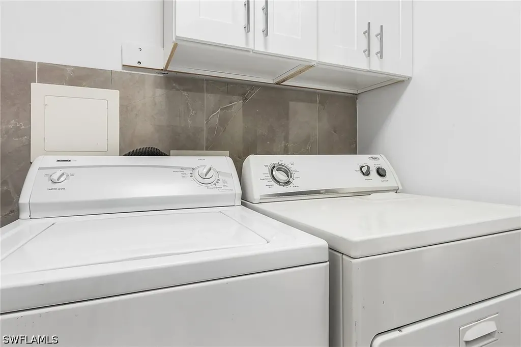 620 Luisa Court Naples FL 34104