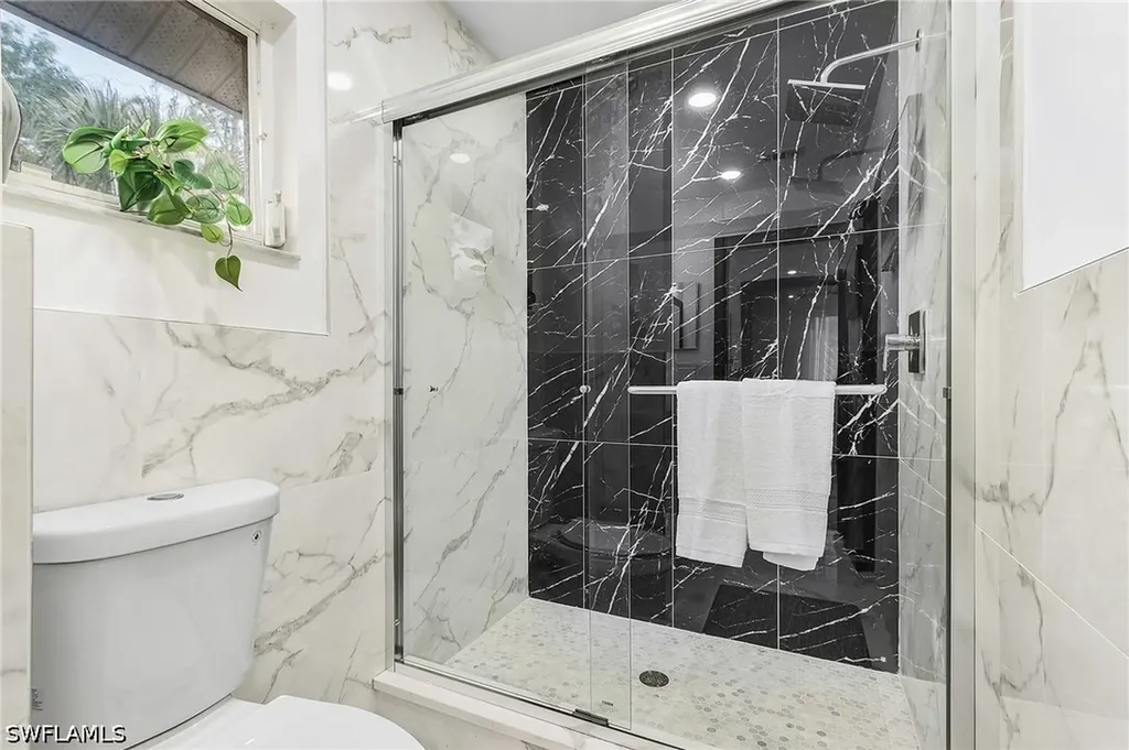 620 Luisa Court Naples FL 34104
