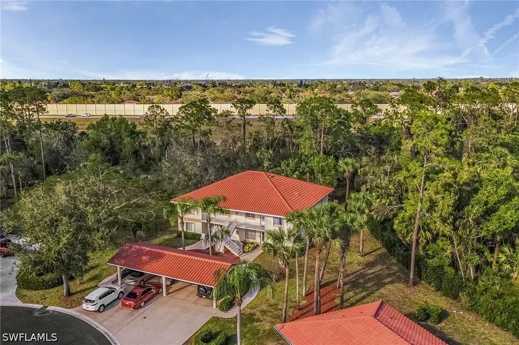 620 Luisa Court Naples FL 34104