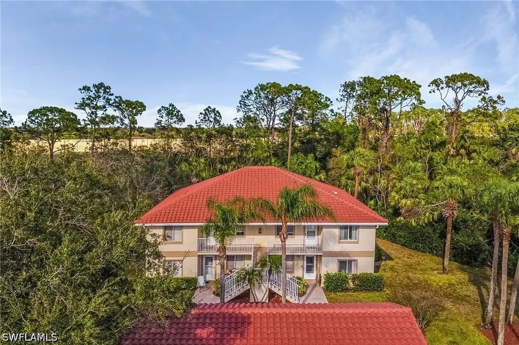 620 Luisa Court Naples FL 34104