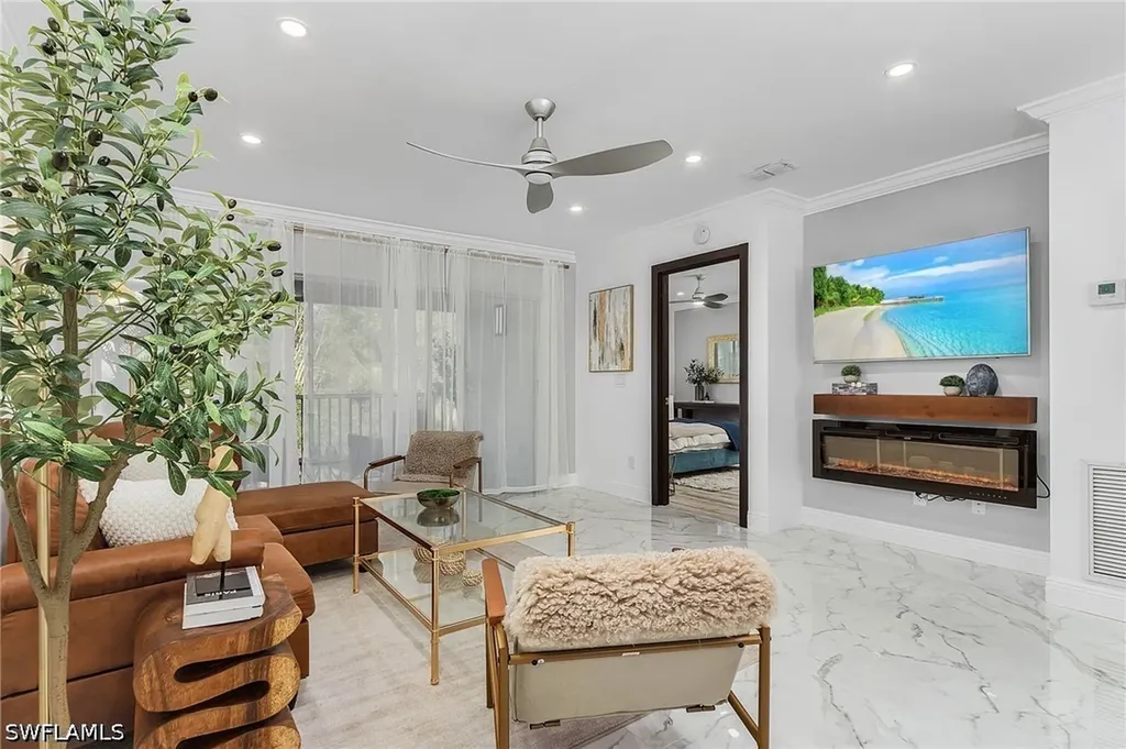 620 Luisa Court Naples FL 34104