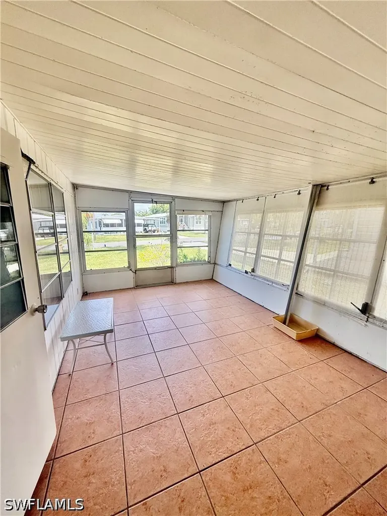 514 Monte Carlo Lane Naples FL 34112