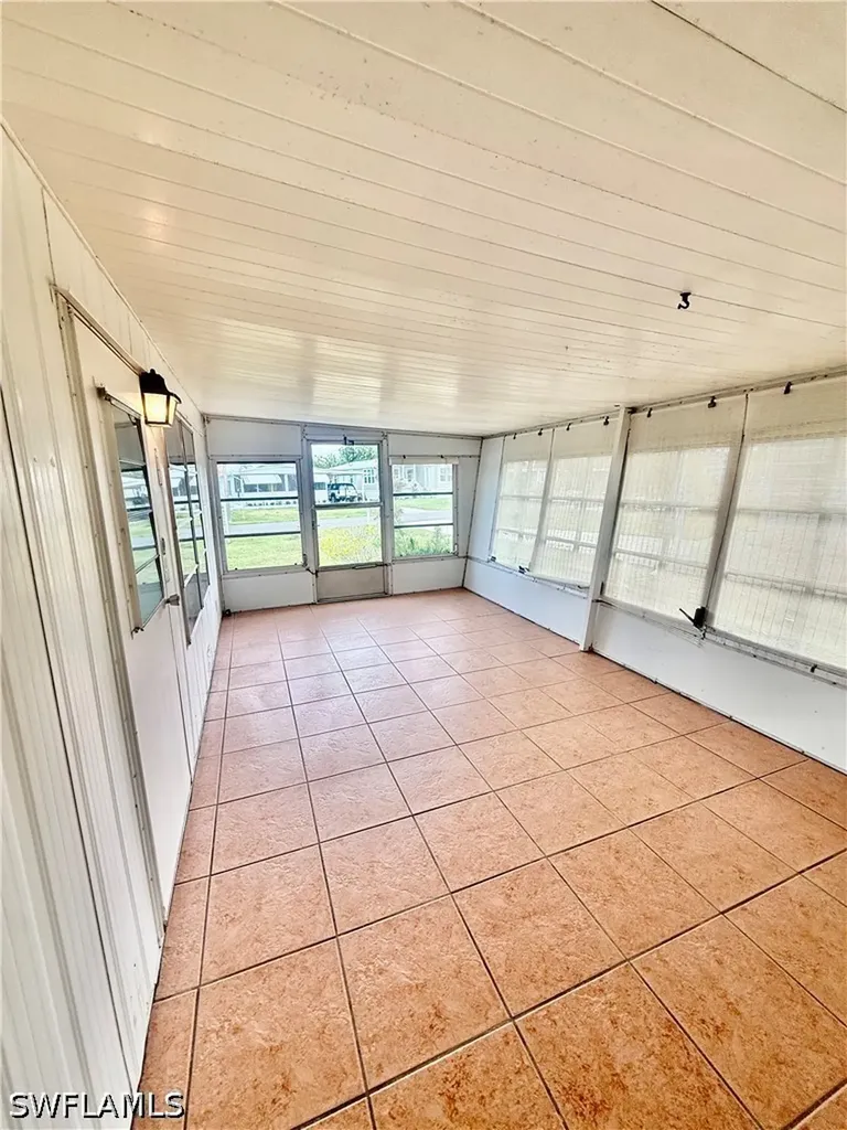 514 Monte Carlo Lane Naples FL 34112
