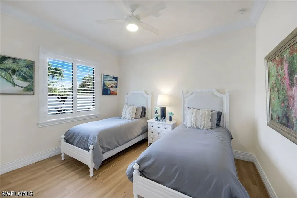 631 100th Avenue N Naples FL 34108