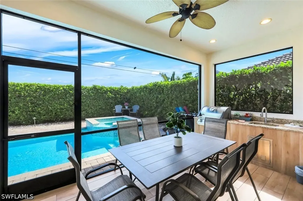 631 100th Avenue N Naples FL 34108