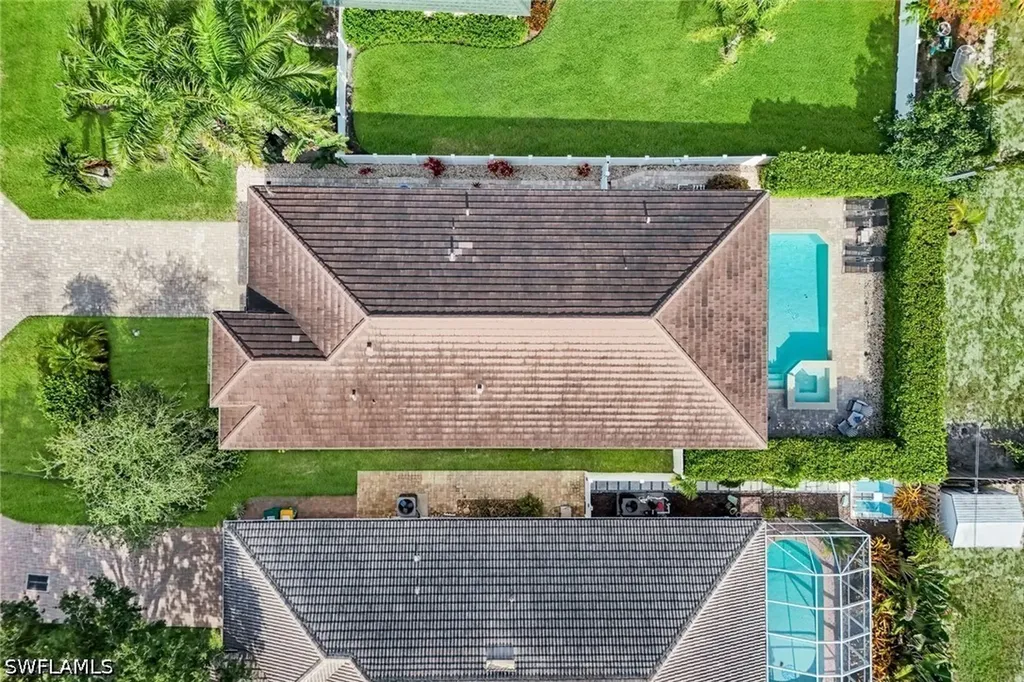 631 100th Avenue N Naples FL 34108