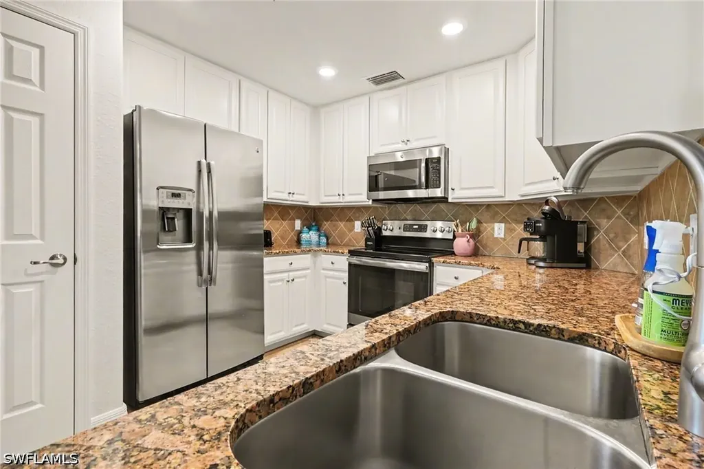 28050 Cookstown Court Bonita Springs FL 34135