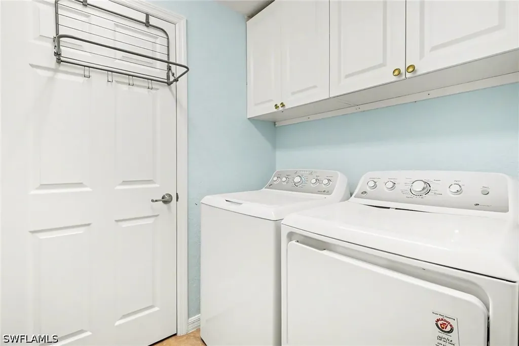 28050 Cookstown Court Bonita Springs FL 34135